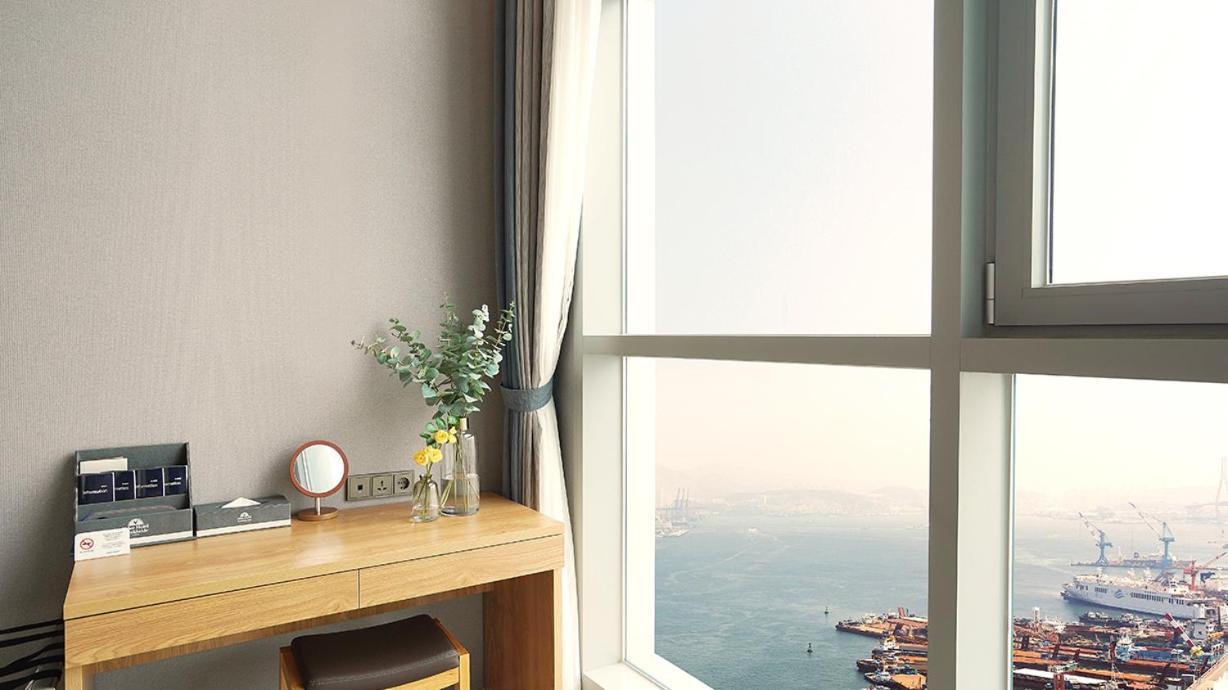 Island Hotel Busan Bagian luar foto